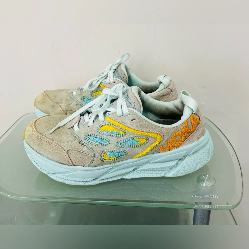 Hoka One Clifton‎ L Embroidery All Gender Shoes - Size 10W, 9M
